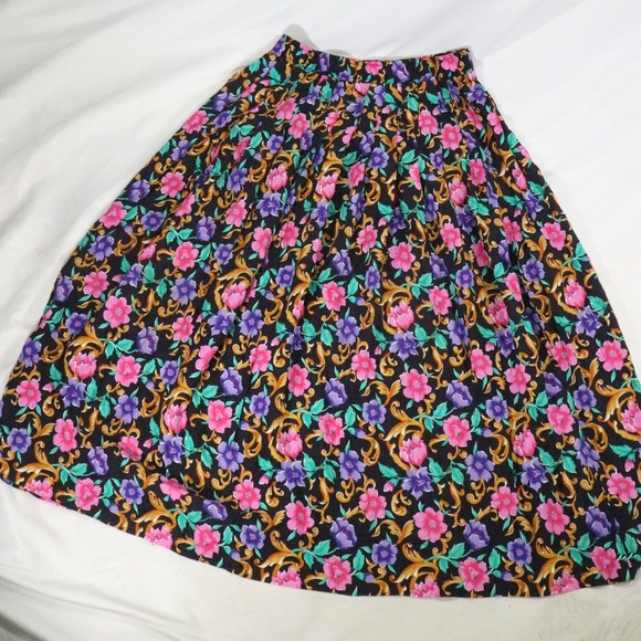 VTG INTENTIONS by Hartwell Pleated A-Line Skirt - Picture 3 of 6